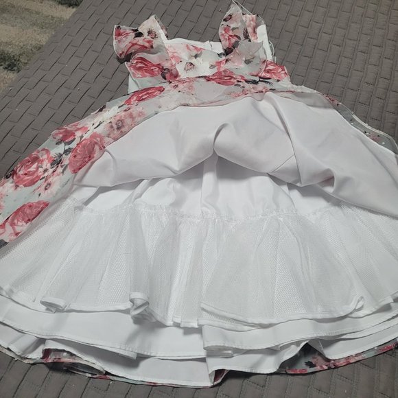 LAURA ASSHLEY RUFFLE LITTLE GIRLS 5 DRESS - Picture 7 of 9